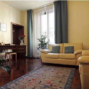 Πανσιόν Aramis Deluxe, Φλωρεντία